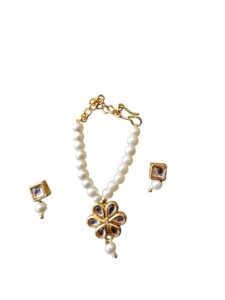 White Kundan Haar 690047051 10241138547738354 1225643994555546279 n